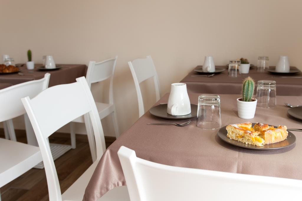 B&B Raffaello A Mare Montesilvano Exterior photo